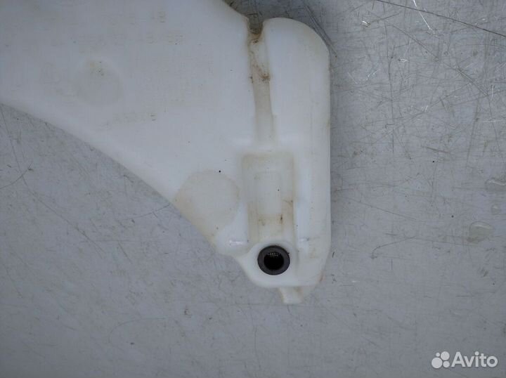 Бачок омывателя лобового Форд Торнео Коннект