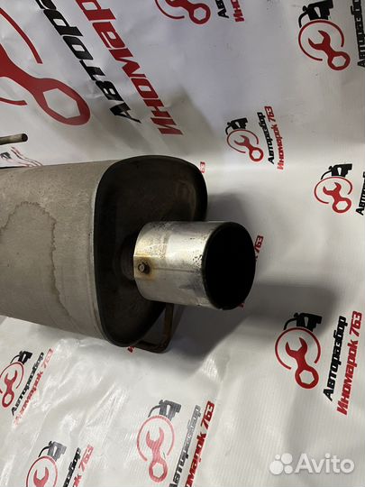 Subaru Tribeca b9 W10 банка глушителя правая 2008