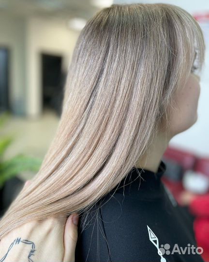 Парикмахер женский колорист