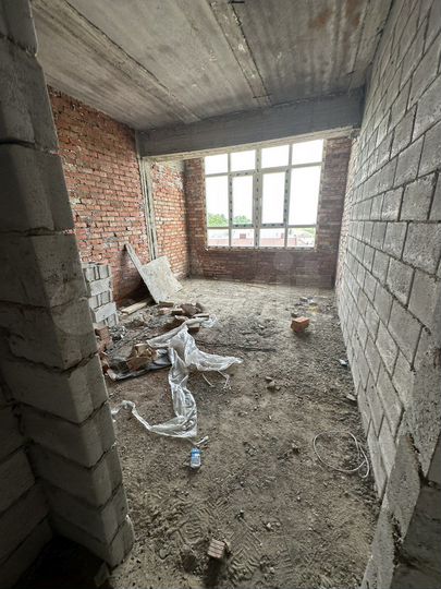 2-к. квартира, 73 м², 5/5 эт.