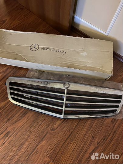 Решетка радиатора mercedes С class оригинал