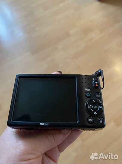 Компактный фотоаппарат Nikon