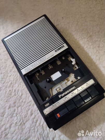Магнитофон panasonic RQ-2104