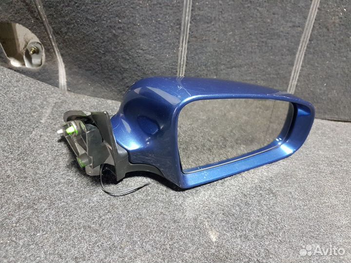 Зеркало правое Audi A4 B6 B7