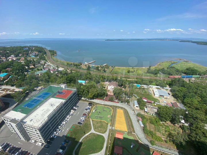 3-к. квартира, 90 м², 24/24 эт.