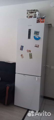 Холодильник indesit ITR 5200 w белый