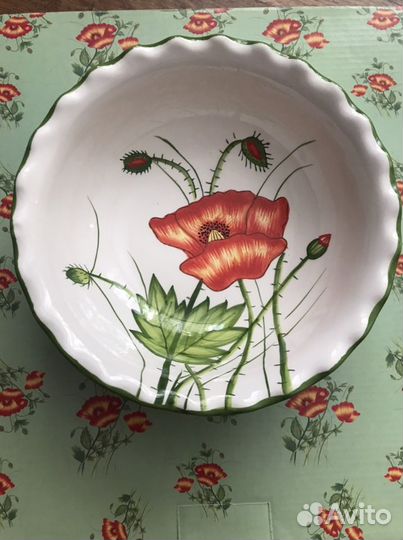 2 Предмета посуды- Менажница и салатник