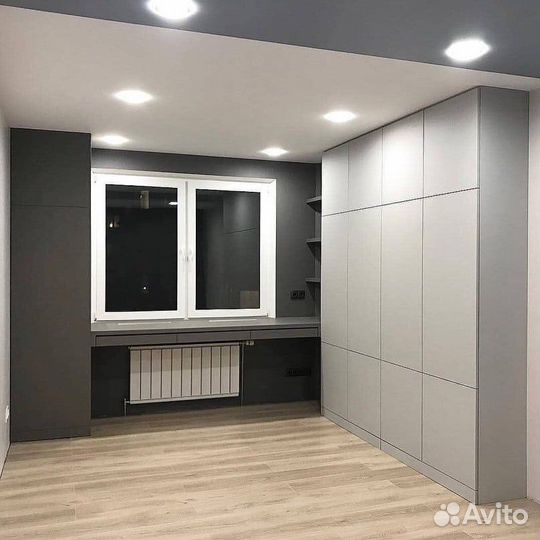 Рабочая зона у окна