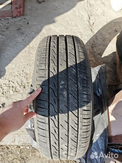 Landsail LS588 UHP 215/60 R16