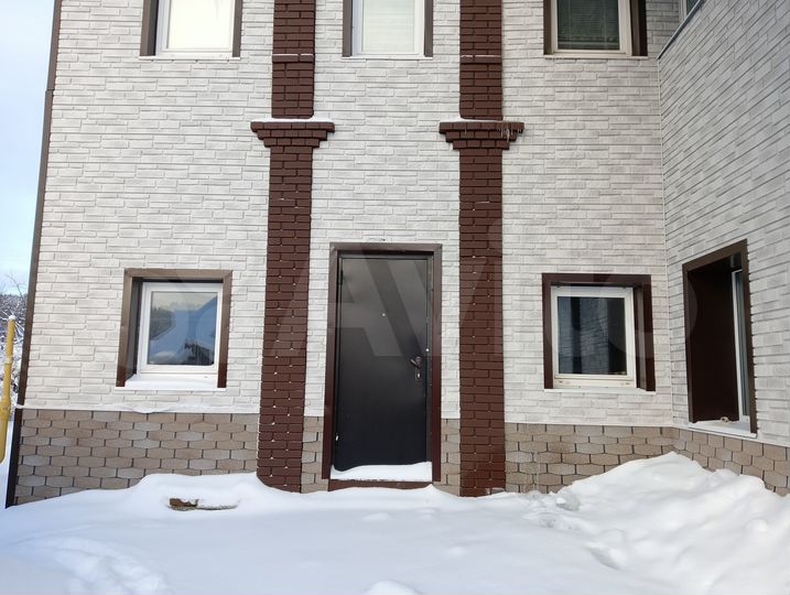 Коттедж 546 м² на участке 40 сот.