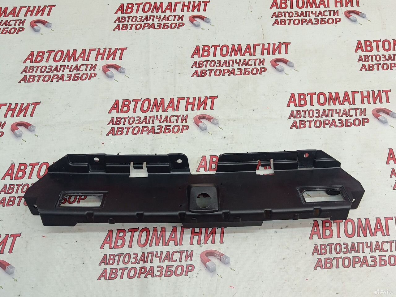 Накладка крышки багажника Lixiang L7