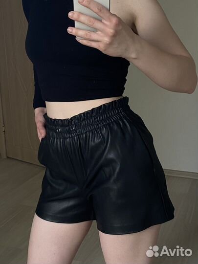 Кожаные шорты