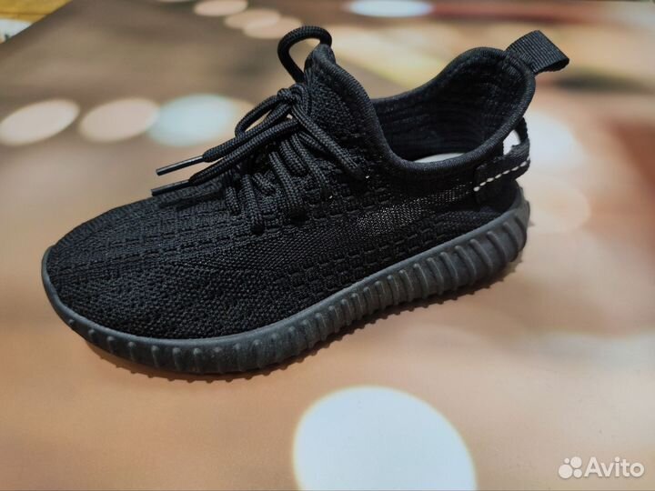 Кроссовки yeezy детские