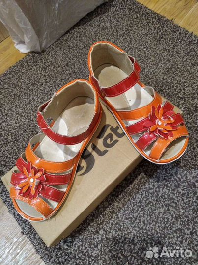 Сандалии для девочки 30 размер