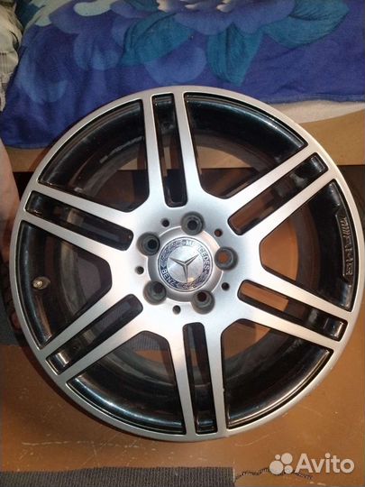 Литой диск Mercedes R19