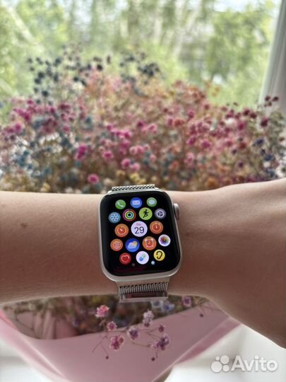 Часы Apple watch se 40 mm 2022