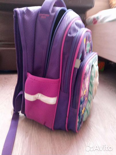 Школьный рюкзак