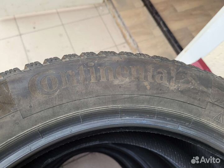 Continental IceContact 3 215/55 R17