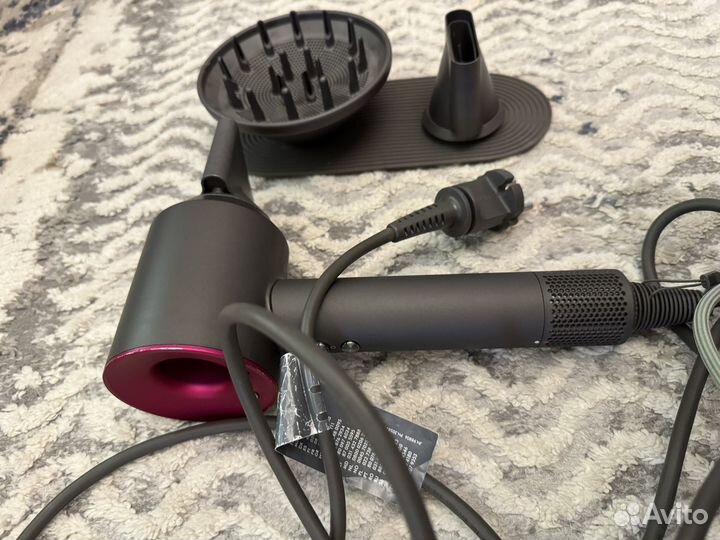 Фен dyson supersonic hd01