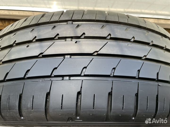 Dunlop Enasave RV504 215/55 R17 94V