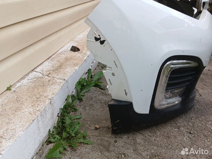 Бампер на renault kaptur