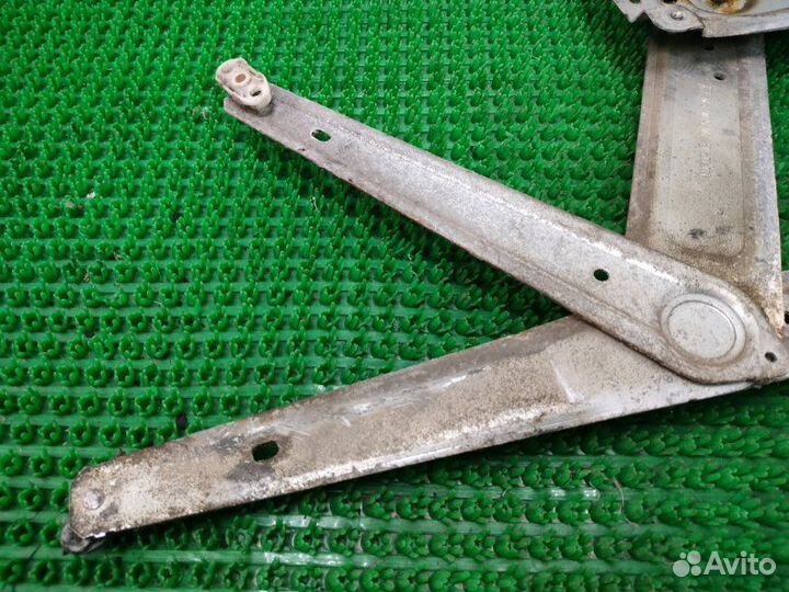 Стеклоподъемник передний левый Opel Tigra A X14XE