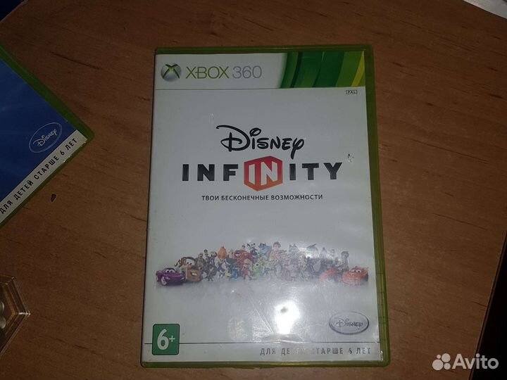 Фигурки и диск Инфинити