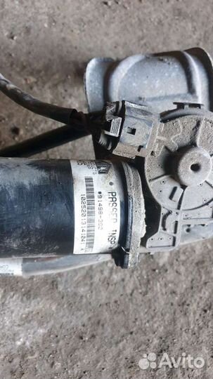 Трапеция дворников на фредлайнер