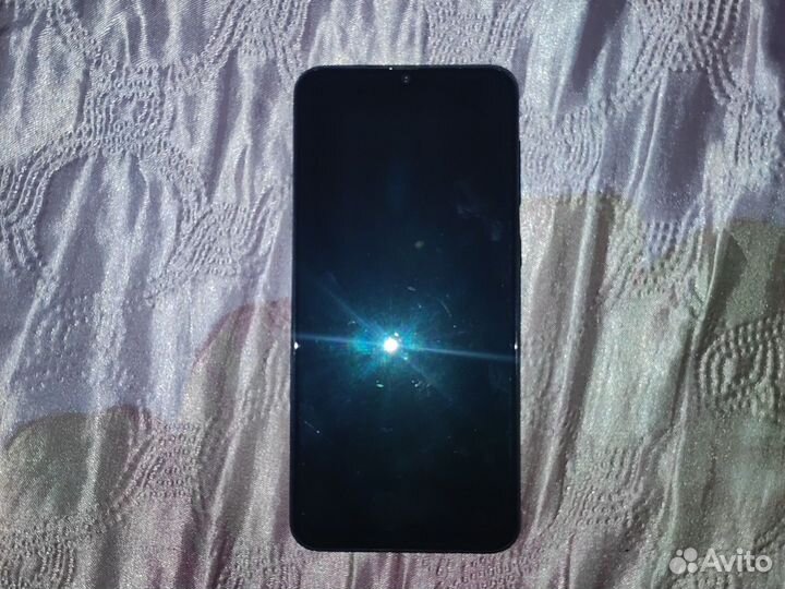 Samsung Galaxy A50, 4/64 ГБ