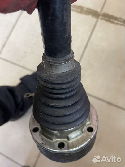 Полуось передняя левая 1K0407271CP 1K0407451FX