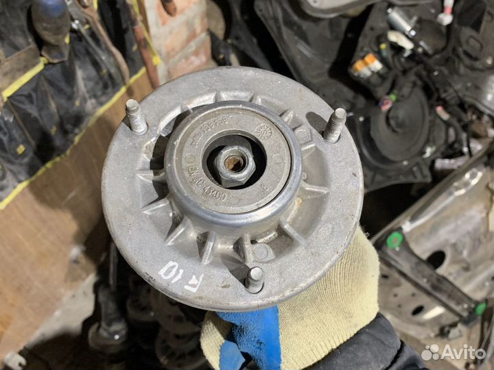 Амортизатор передний левый Бмв f10