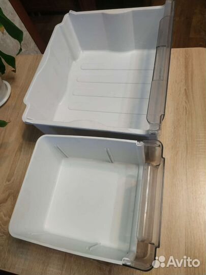 Контейнеры для холодильника продам