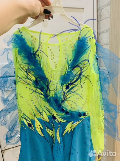 Костюм для фигурного катания