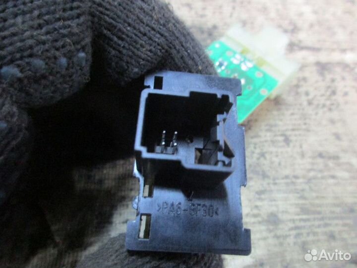 Кнопка обогрева сидений Ford Focus III 2011-2019