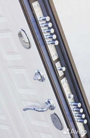 Уличная дверь с терморазрывом