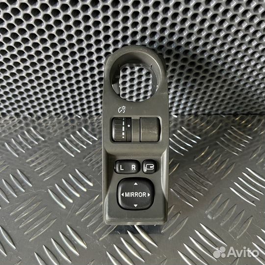 Блок управления зеркалами Subaru Impreza WRX STI