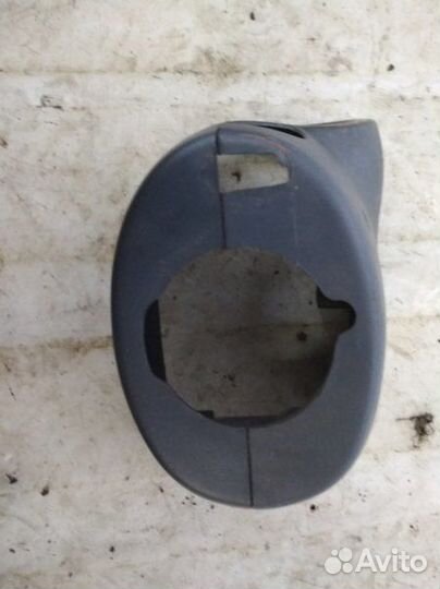 Пластик рулевой колонки передний Renault Megane 1