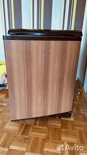 Холодильник маленький