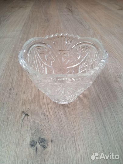 Хрустальная ваза