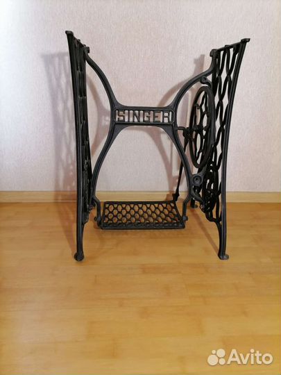 Станина от швейной машины Singer