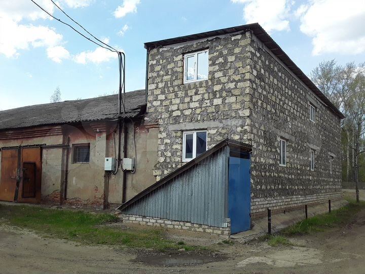 Гараж, > 30 м²