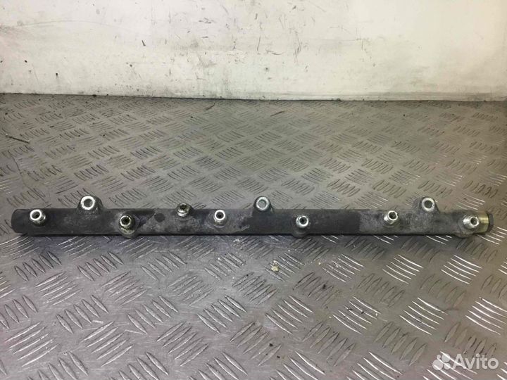 Топливная рампа бмв 3 0445216002; 13537805722; 135