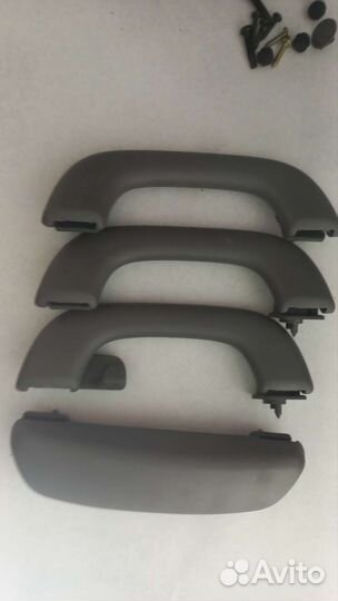 Ручка на салонный потолках