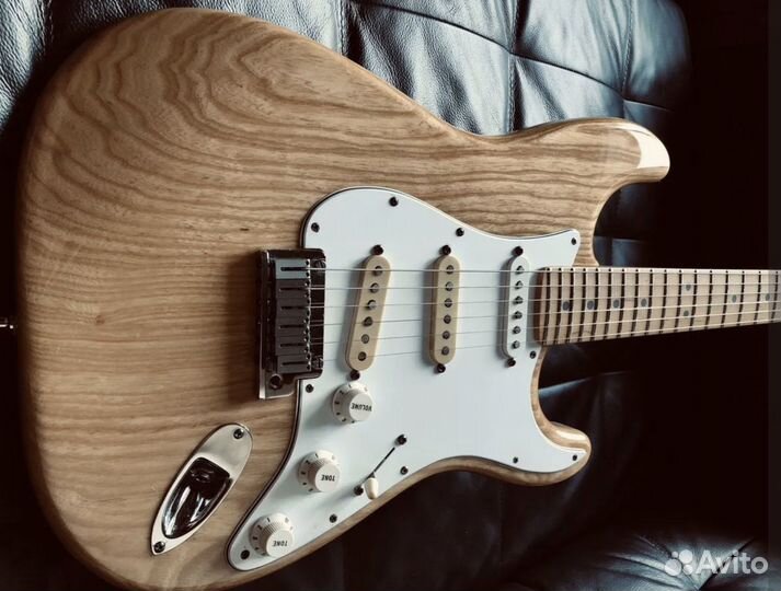 Fender Standard Stratocaster USA ясень