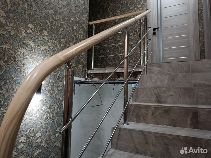 Перила на лестницу металлические