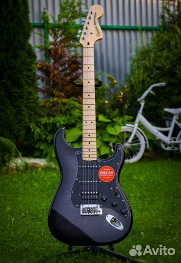 Fender Squier Affinity Stratocaster HSS Black