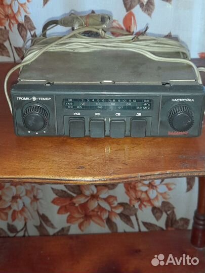 Автомобильный телевизор, автомобильный приемник