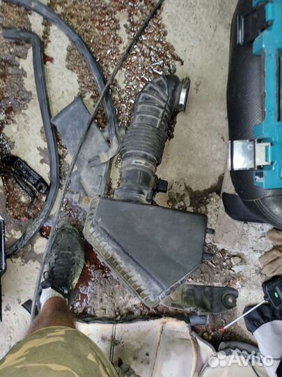 Корпус воздушного фильтра на Кадиллак CTS 2 3.6