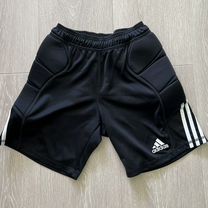 Вратарские футбольные шорты adidas