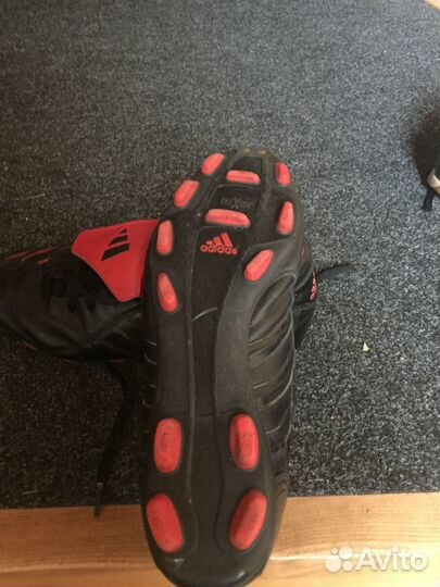 Футбольные бутсы adidas 42 размер